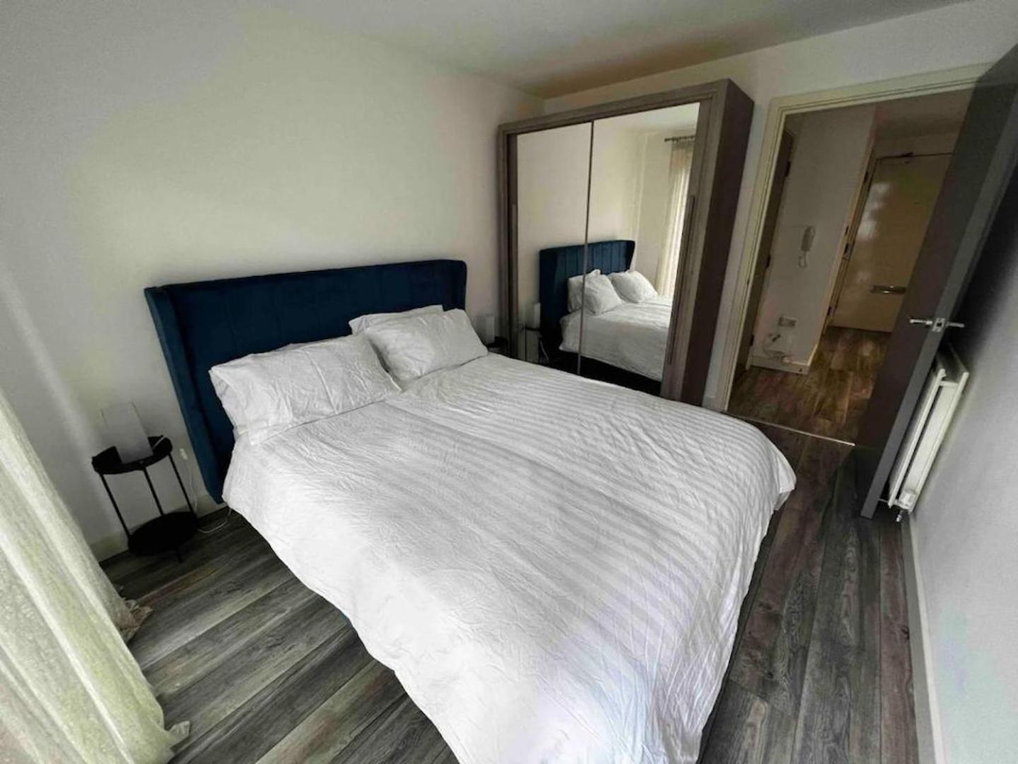 Stylish 1-Bed Flat With Sofa-Bed In London Daire Dış mekan fotoğraf